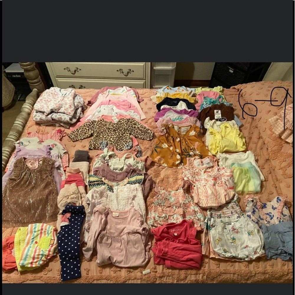 Baby girl clothes lot 6-9 months